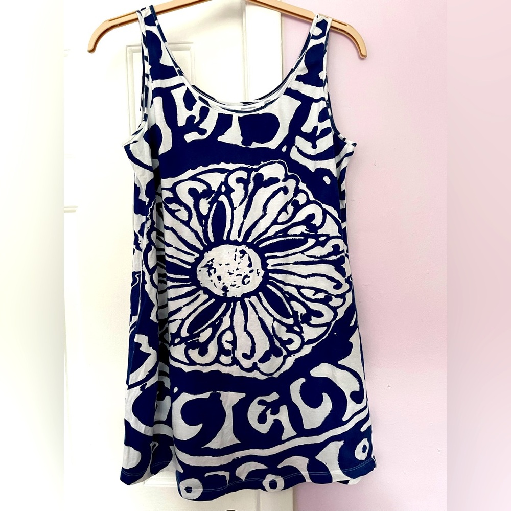 Soft surroundings beautiful blue and white dress
Great for a  beach coverup
